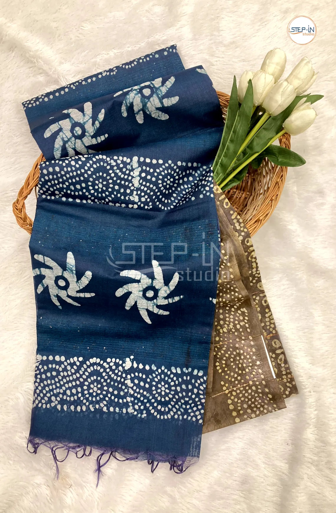 Batik Printed Banswara Cotton Saree - Grey & Blue