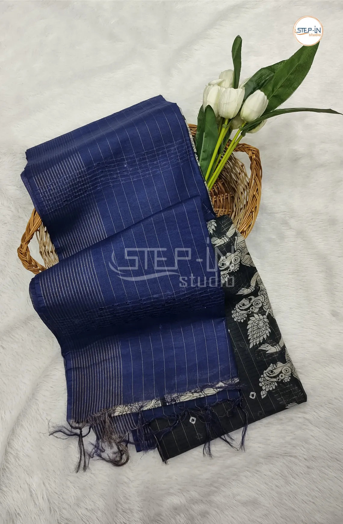 Bhagalpuri Linen Saree With Contrast Pallu and Blouse - Black & Blue