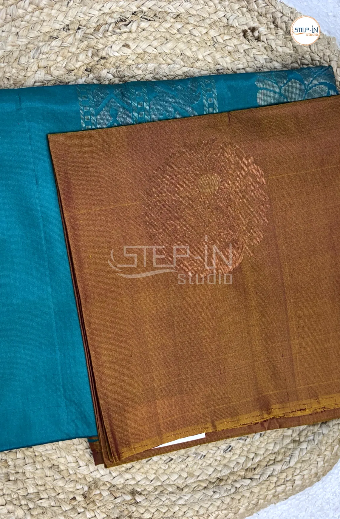 Honey & Mallard Blue Floral Motif Design Soft Silk Saree With Contrast Blouse and Plain Border & Design Pallu