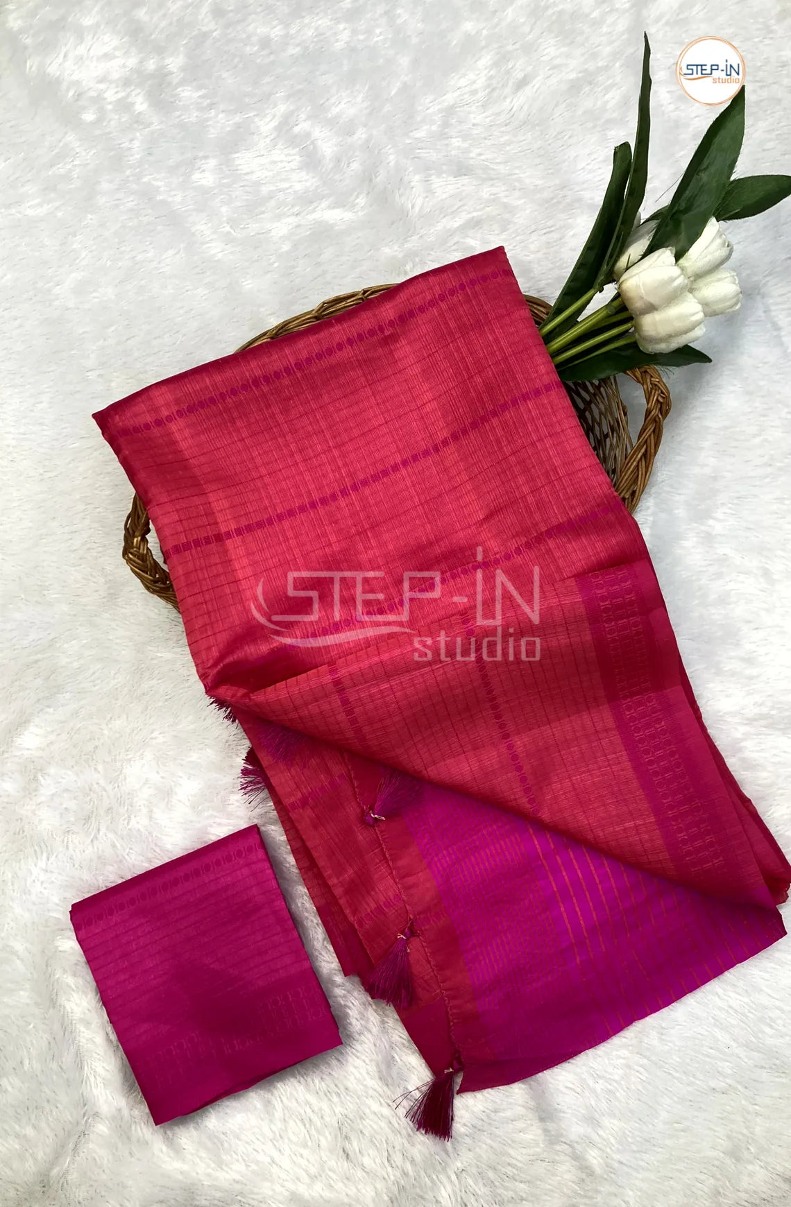 Light Weight Uppada Silk Saree With Self Blouse & Pallu - Pink
