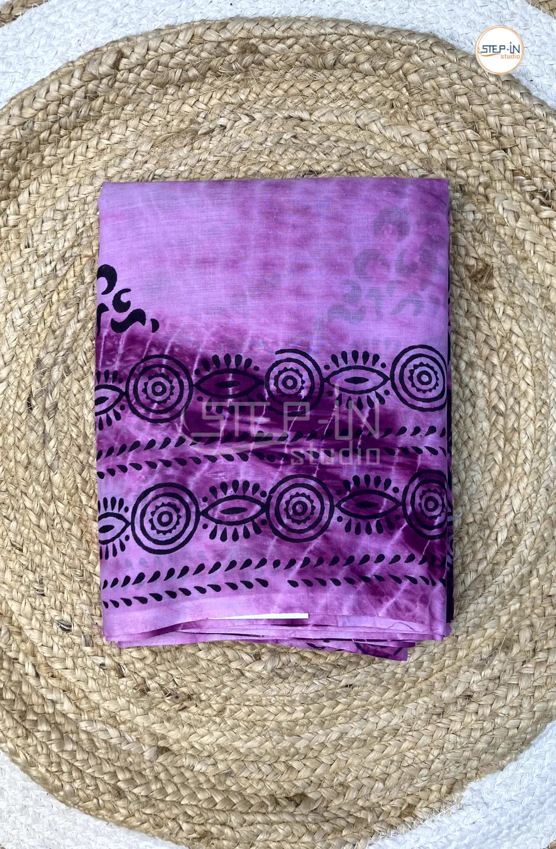 Mul Cotton Saree With Batik Printed -Purple & Pink