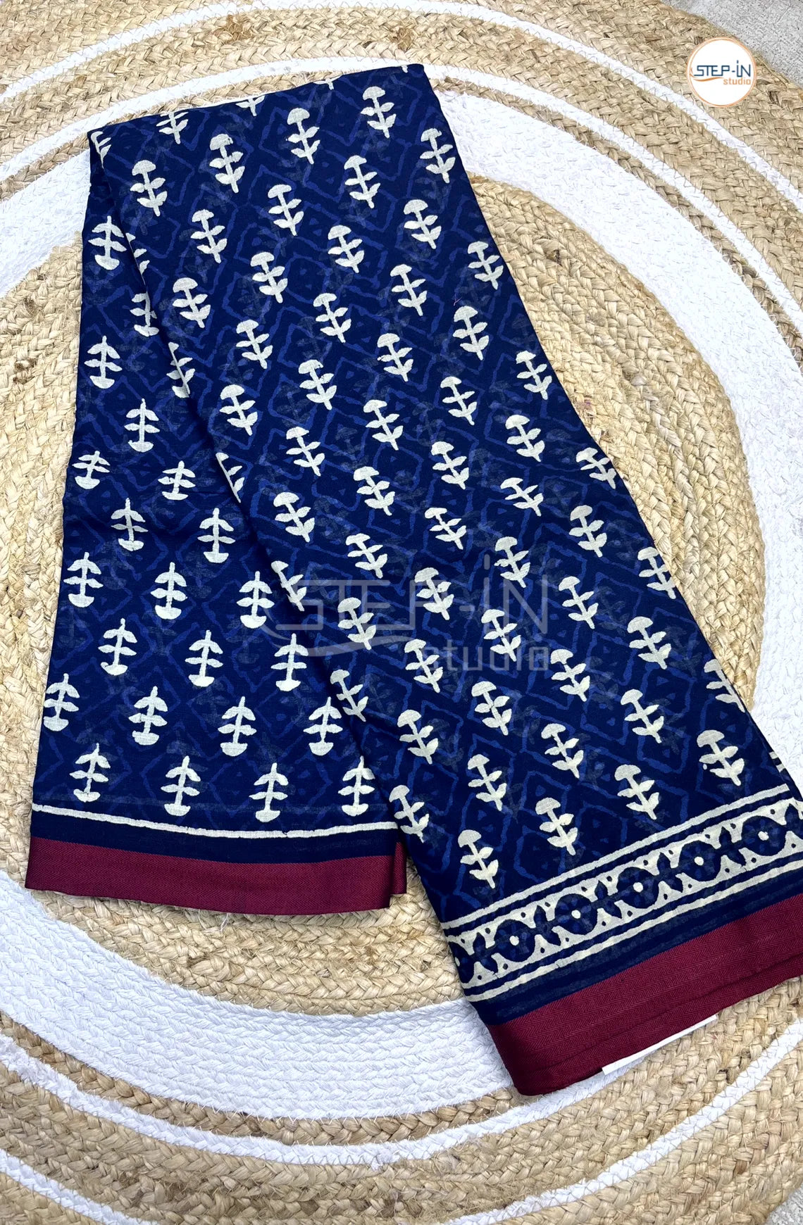 Pure Blue Color Soft Cotton Saree With Geometric Print & African Design Contrast Bordar and Self Blouse