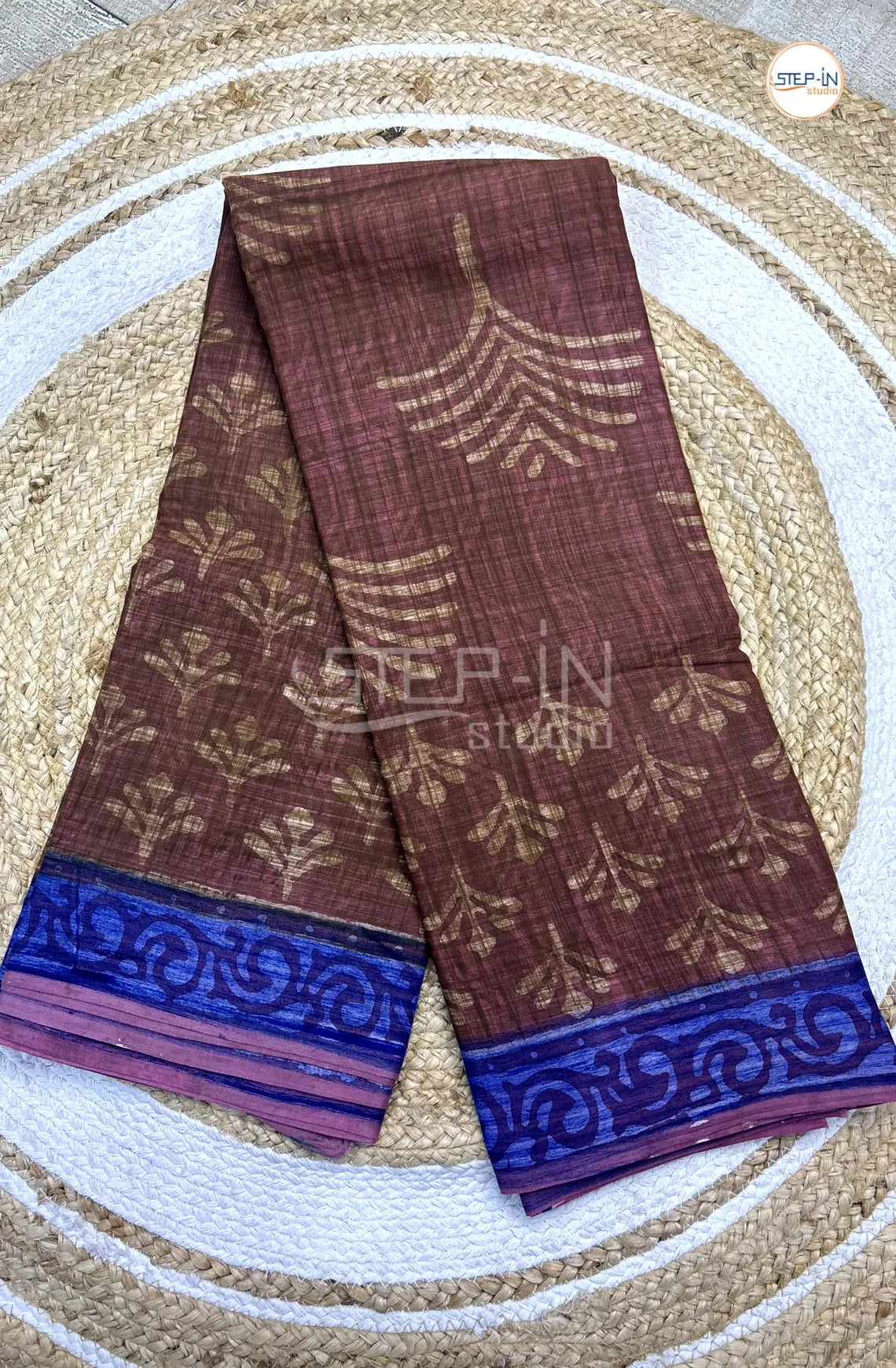 Pure Choco Brown Color Soft Cotton Saree With Flower Print & African Design Contrast Border and Self Blouse