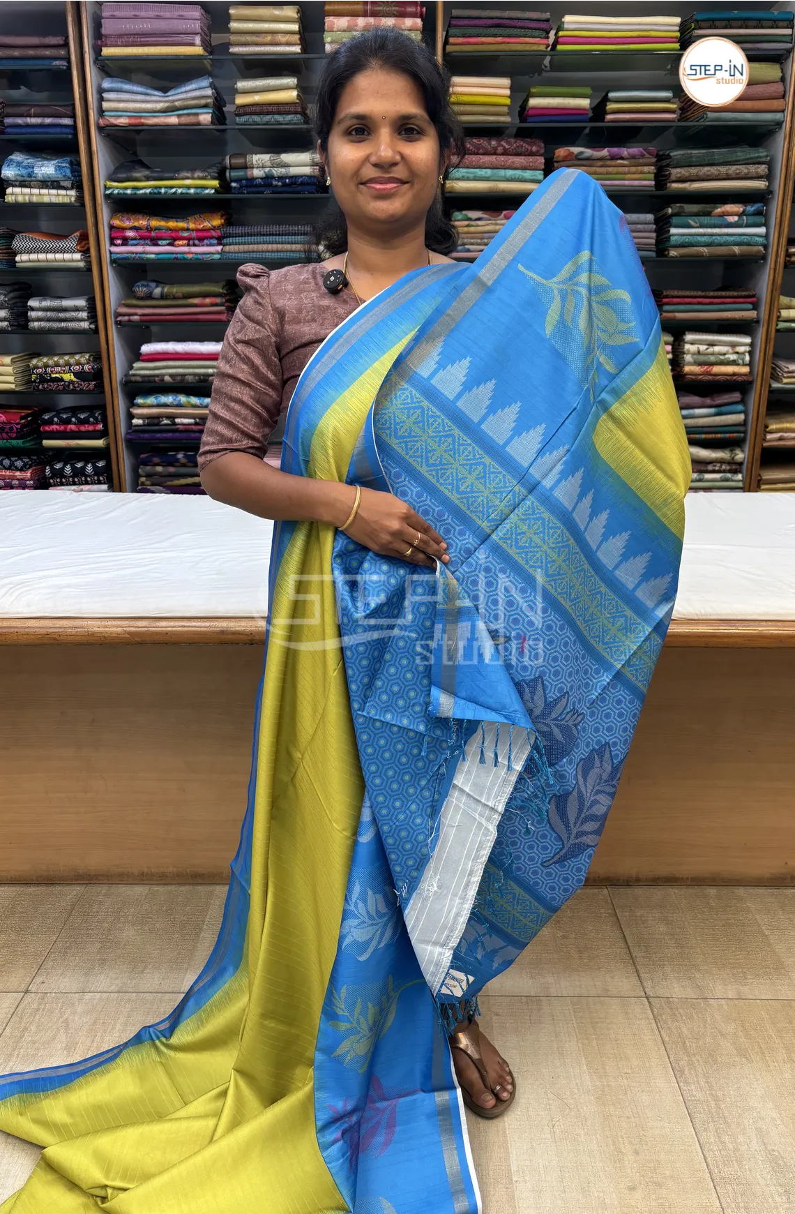 Semi Butter Silk Saree With Contrast Pallu & Border With Blouse - Lime Green & Sea Blue