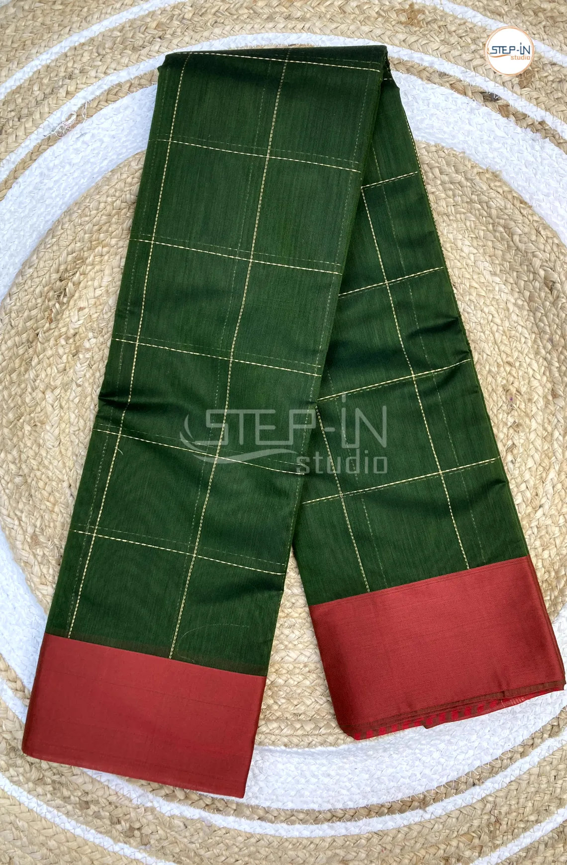 Silk Cotton Saree With Checked Body - Green with Red