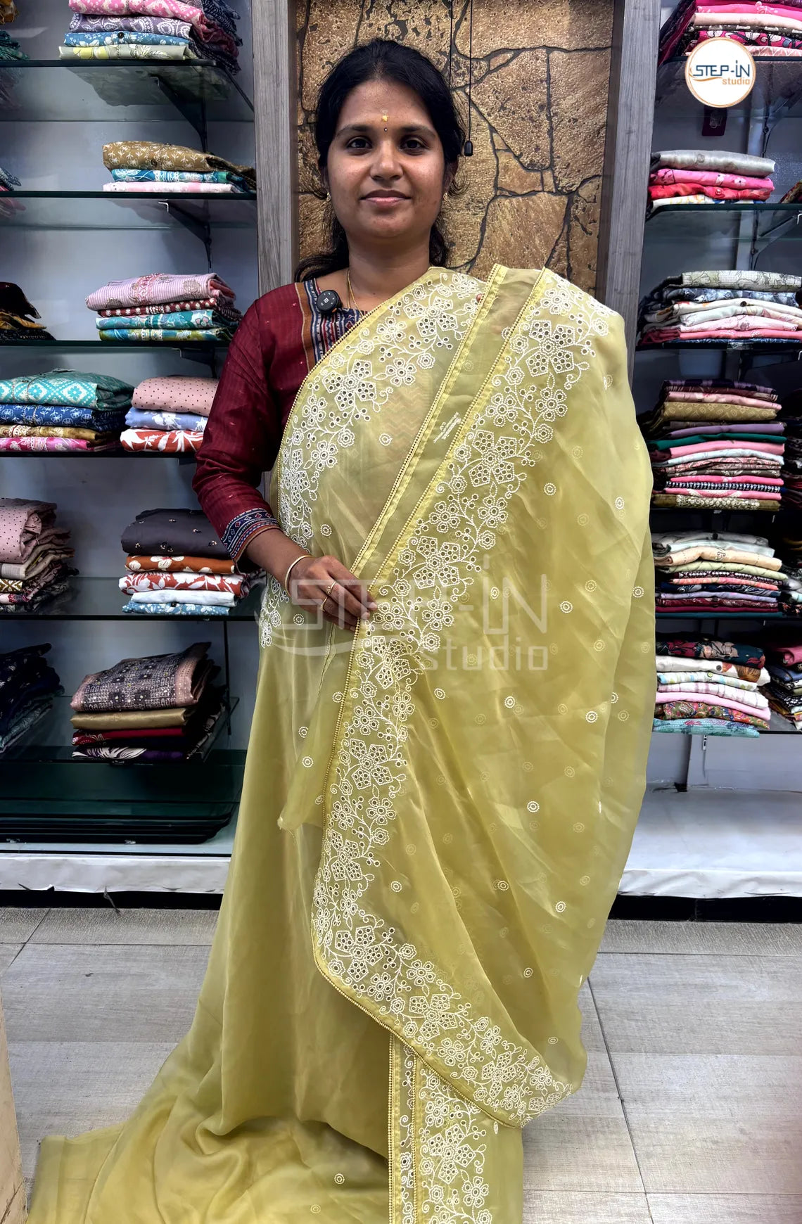 Shimmer Georgette Cut Work Saree With Embroidery Pallu & Blouse - Pastel Yellow