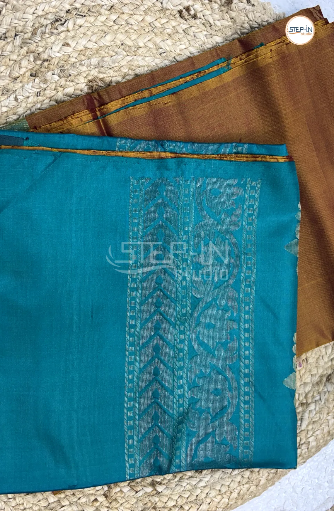 Honey & Mallard Blue Floral Motif Design Soft Silk Saree With Contrast Blouse and Plain Border & Design Pallu