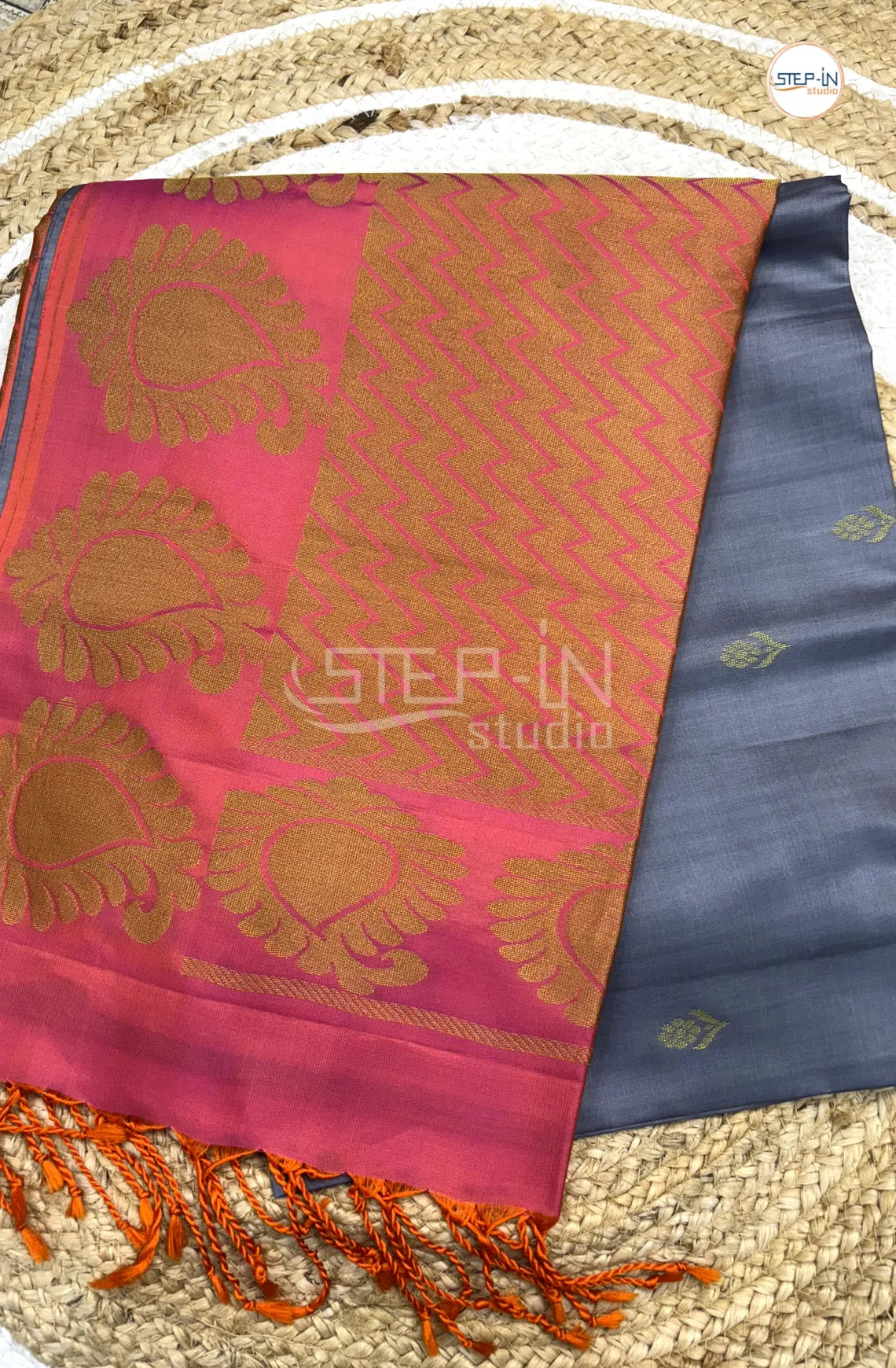 Grey & Rose Pink Floral Flower Design Soft Silk Saree With Contrast Blouse and Plain Border & Mango Design Pallu