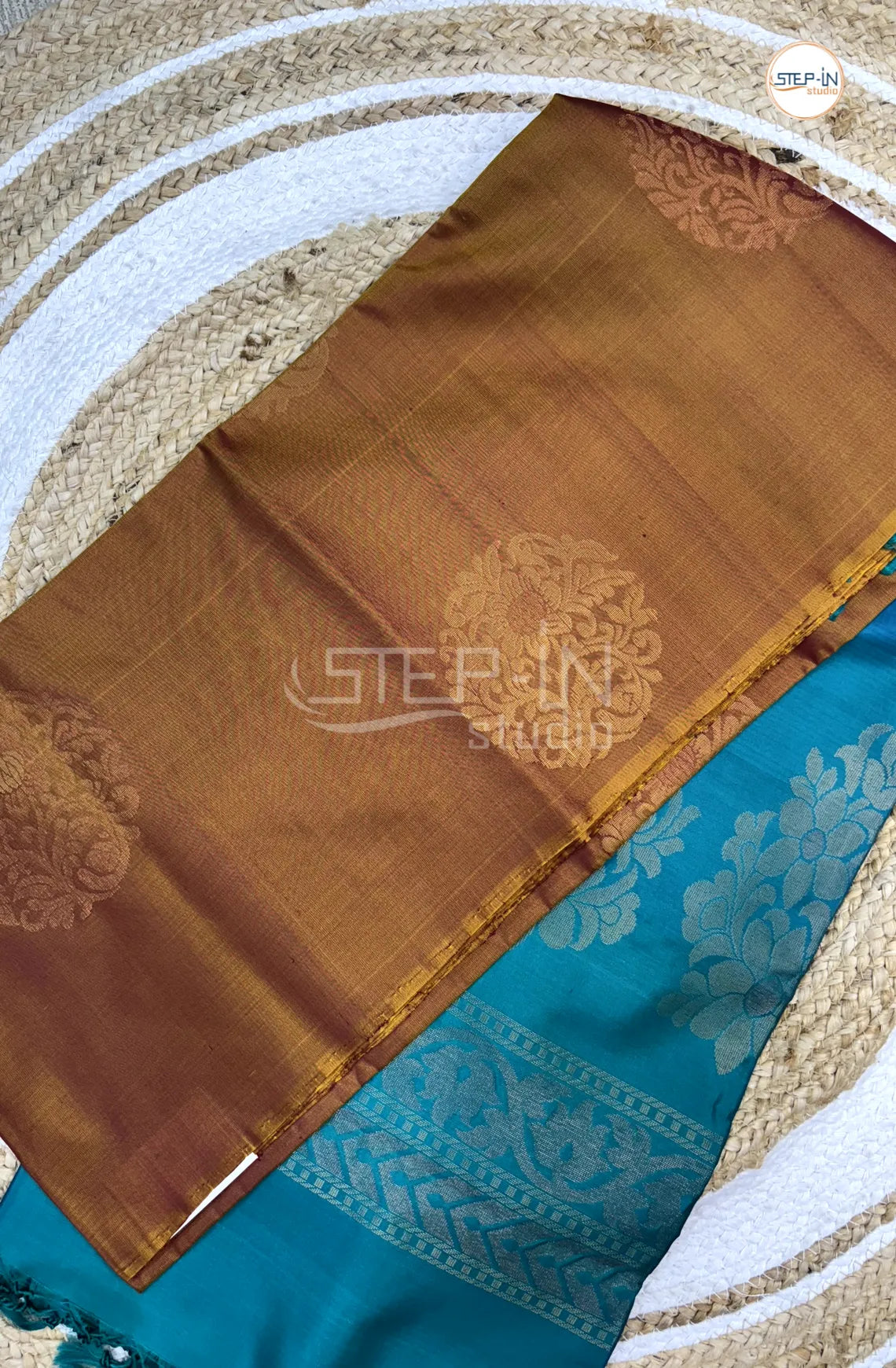 Honey & Mallard Blue Floral Motif Design Soft Silk Saree With Contrast Blouse and Plain Border & Design Pallu