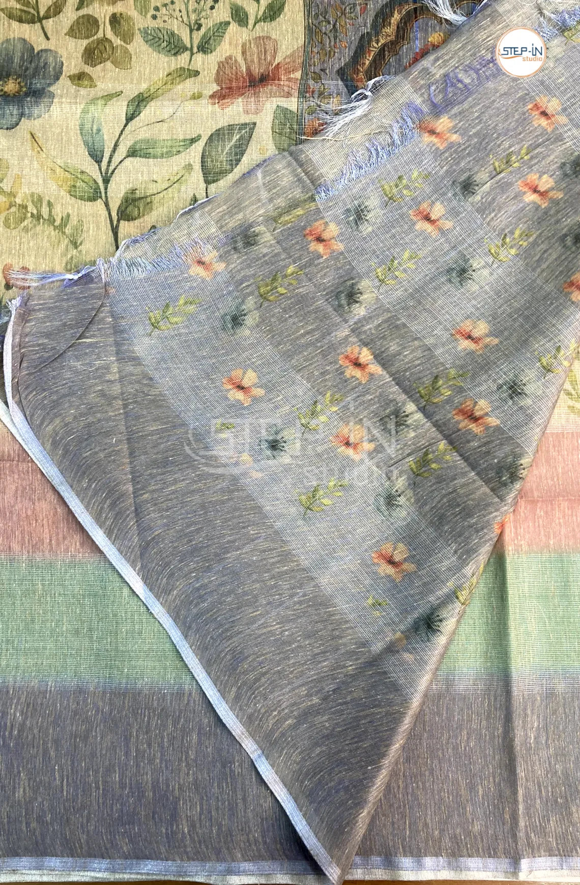 Baswada Linen Abstract Leaf Printed Saree - Grey