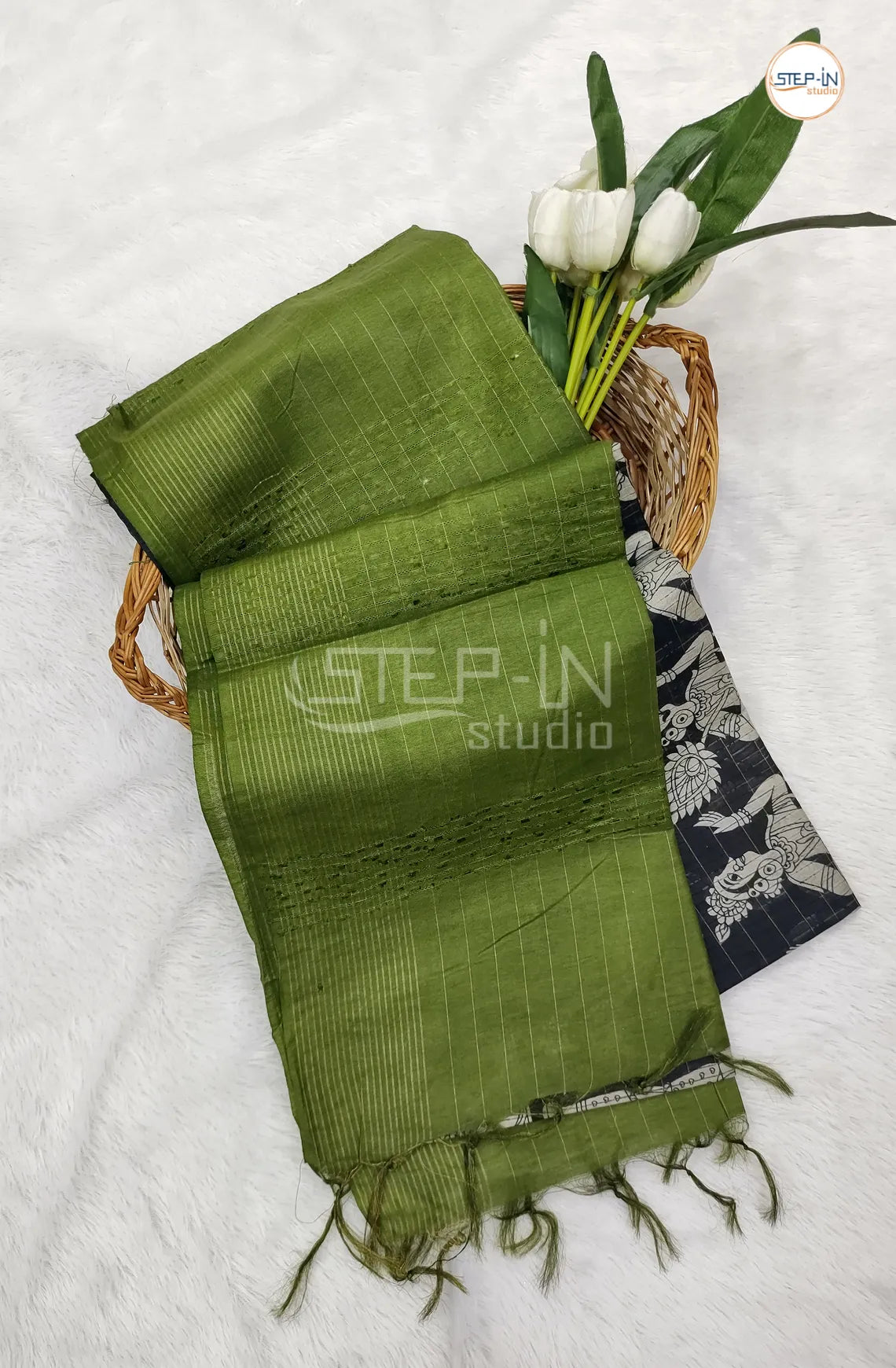 Bhagalpuri Linen Saree With Contrast Pallu and Blouse - Black & Green