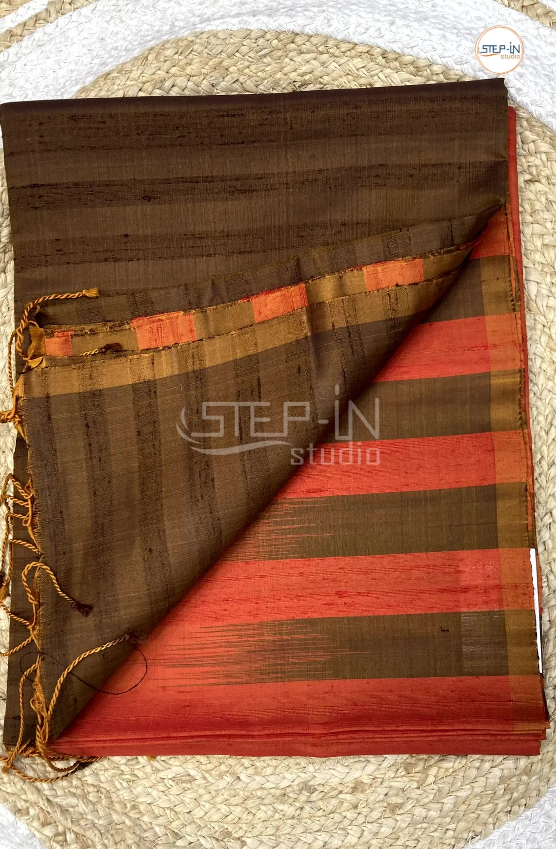 Brown Plain Raw Soft Silk Saree With Contrast Boluse and Pallu