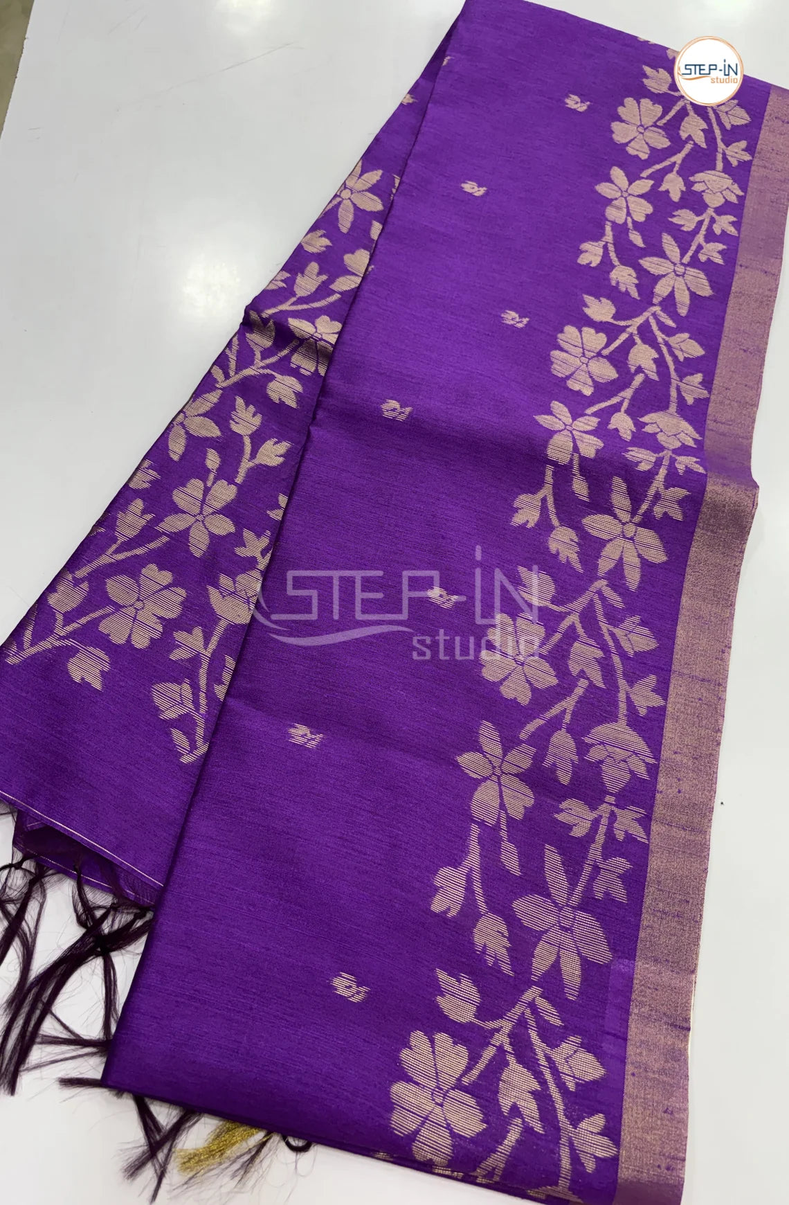 Floral Design Raw Silk Saree - Purple