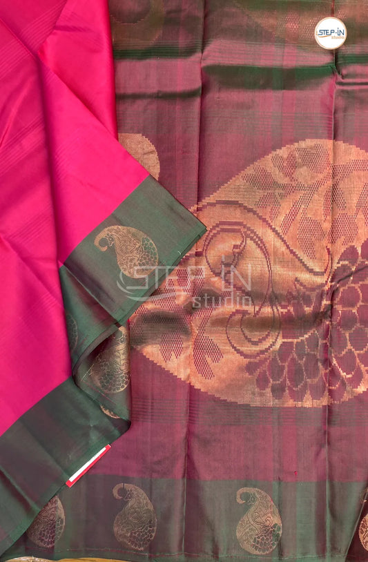 Floral Design Soft Silk Saree With Contrast Boluse and Pallu- Pink & Dark Green