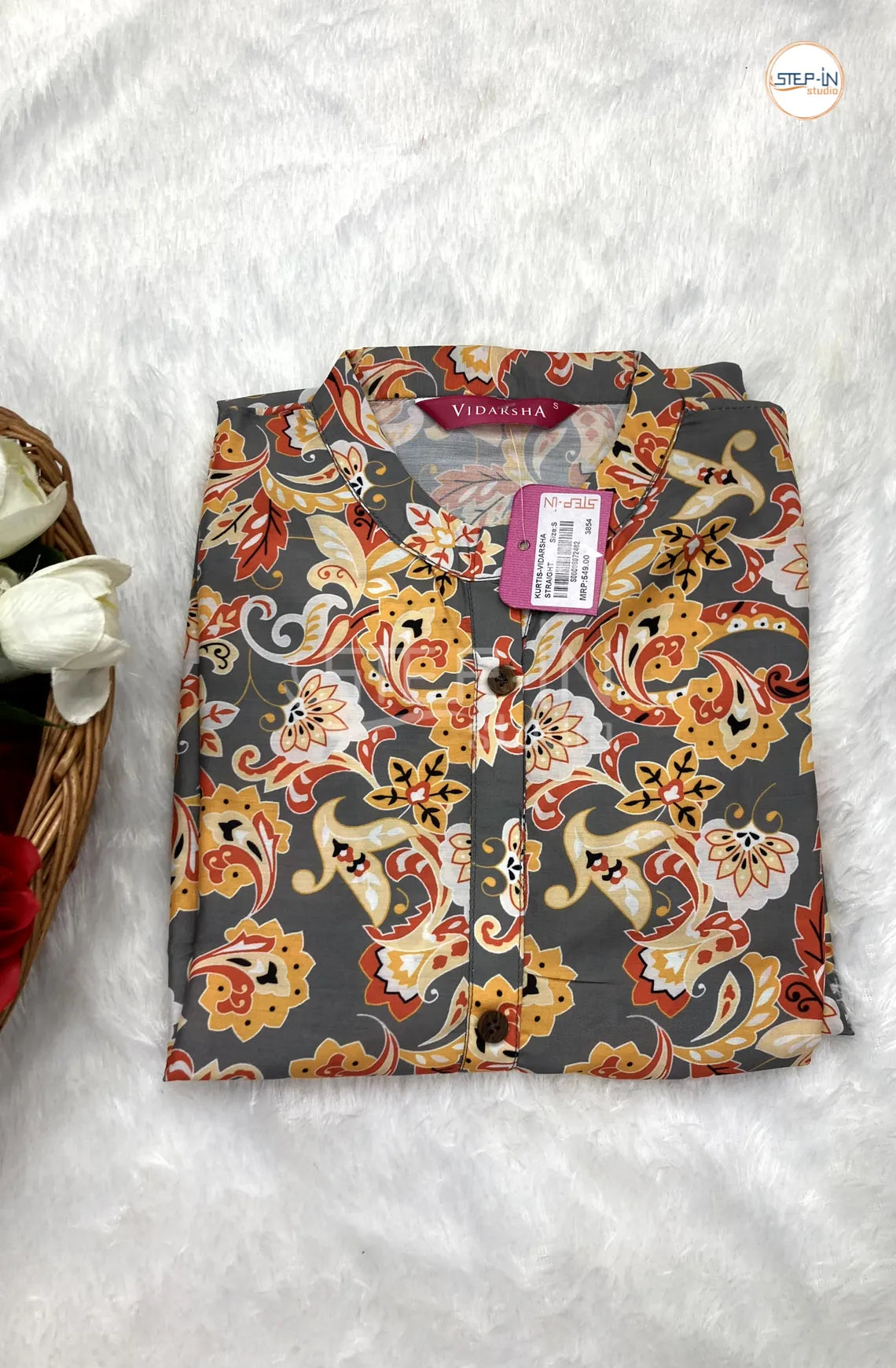 Floral Digital Printed Collor Neck Top - Grey