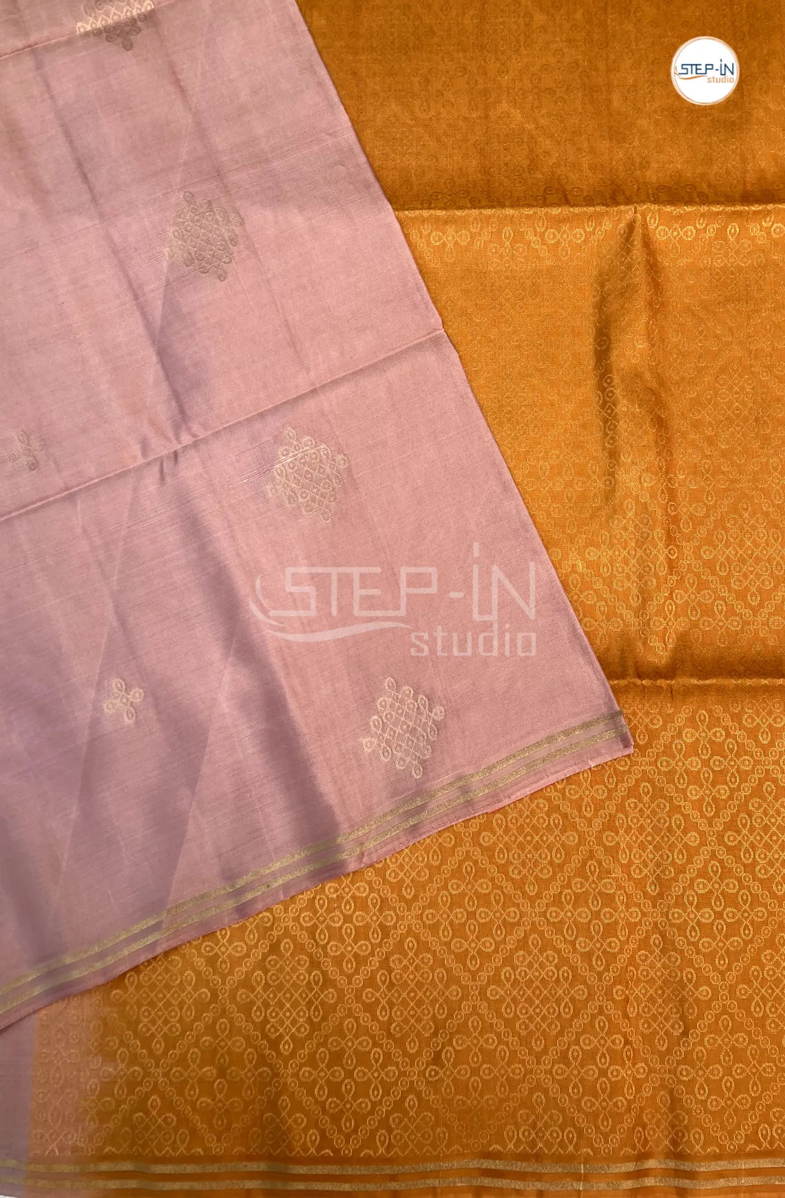 Floral Motif Design Soft Silk Saree With Contrast Blouse and Border- Ivory & Yellow