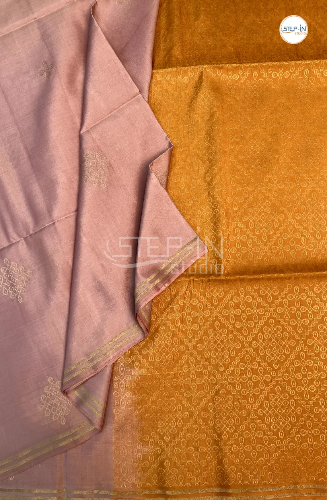 Floral Motif Design Soft Silk Saree With Contrast Blouse and Border- Ivory & Yellow