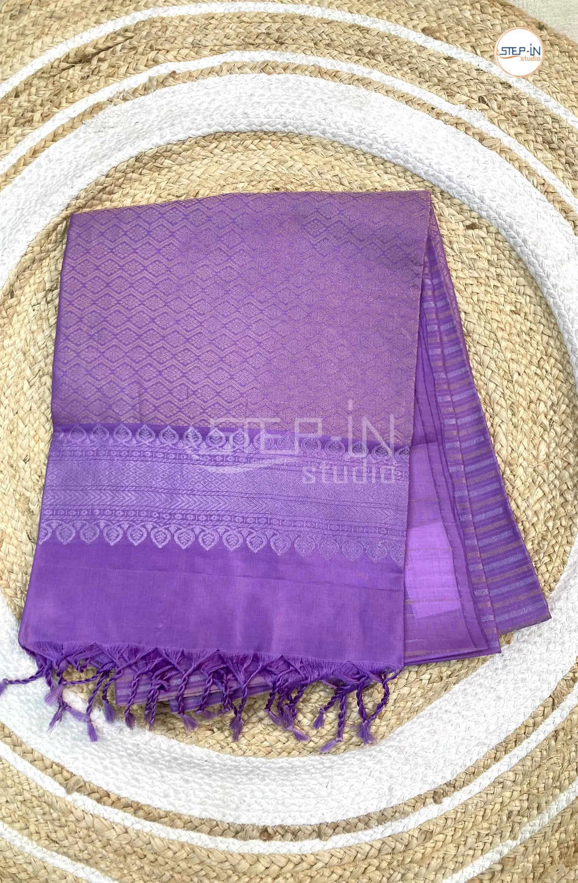 Floral Striped Design Soft Silk Saree With Blouse & Zari Design Pallu - Lavender