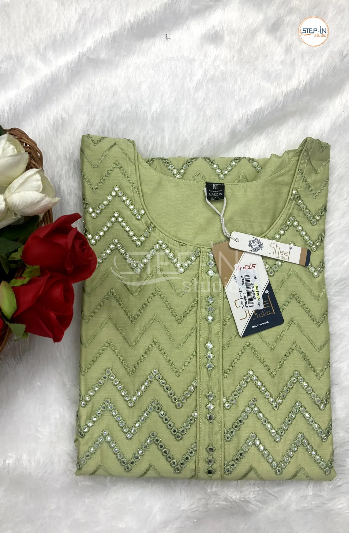 Floral Mirror Embroiderd WorkTop - Pista Green