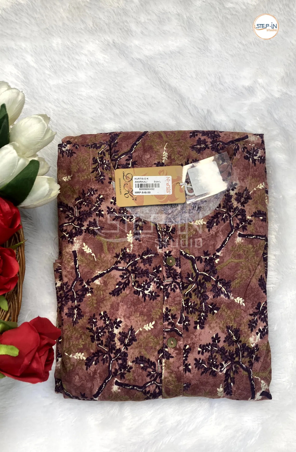 Floral Quatrefoil Printed Top - Dark Vanilla