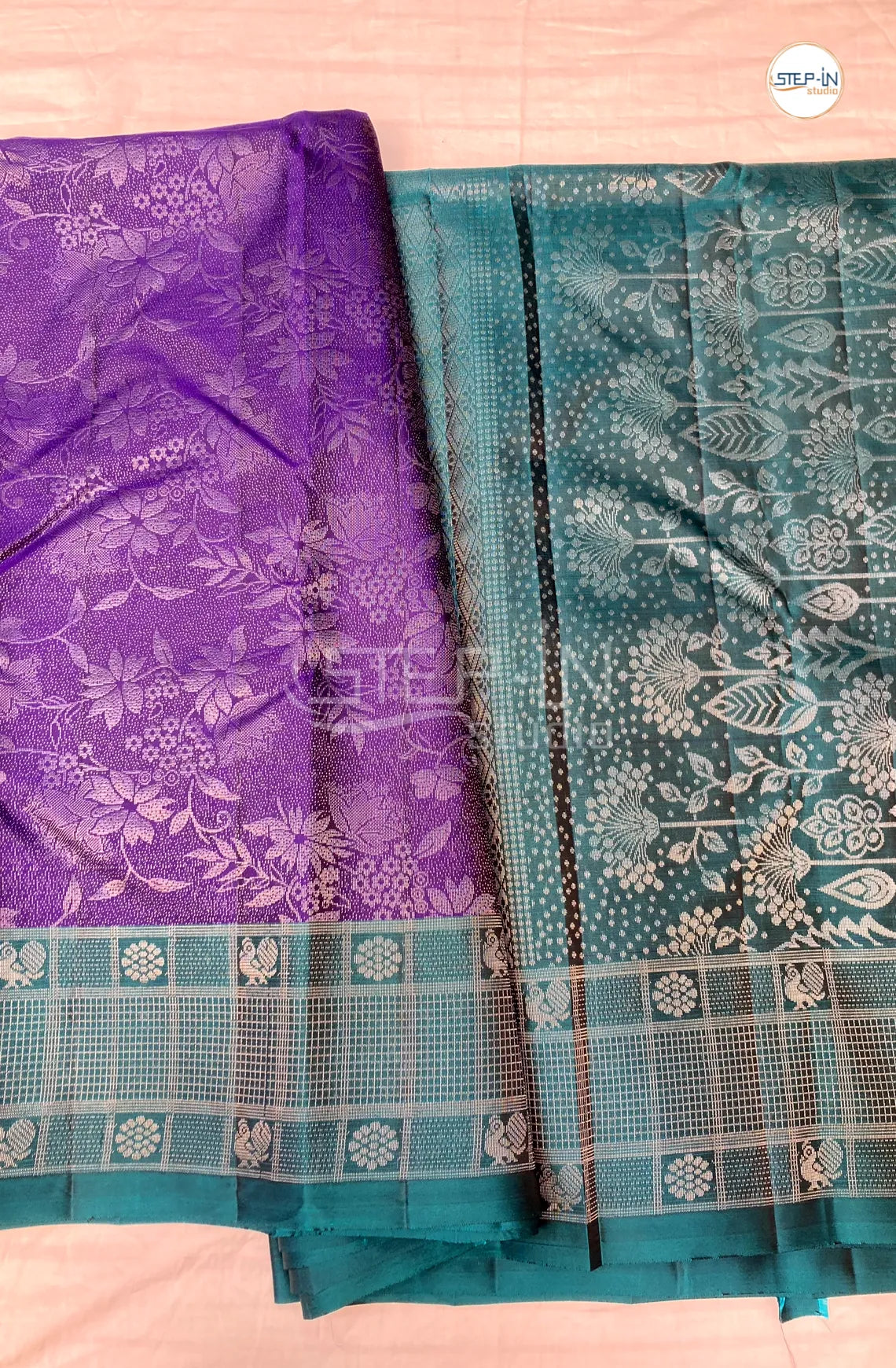 Flower Design Soft Silk Saree With Contrast Boluse and Pallu - Purple & Teal Green