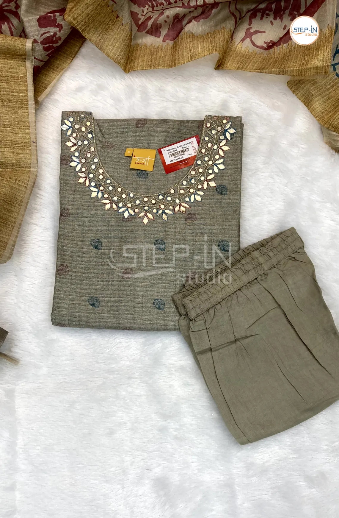 Flower Printed and Neck Mirror Work Tissu Kurta With Straight pant & Digital Print Dupatta-Grey