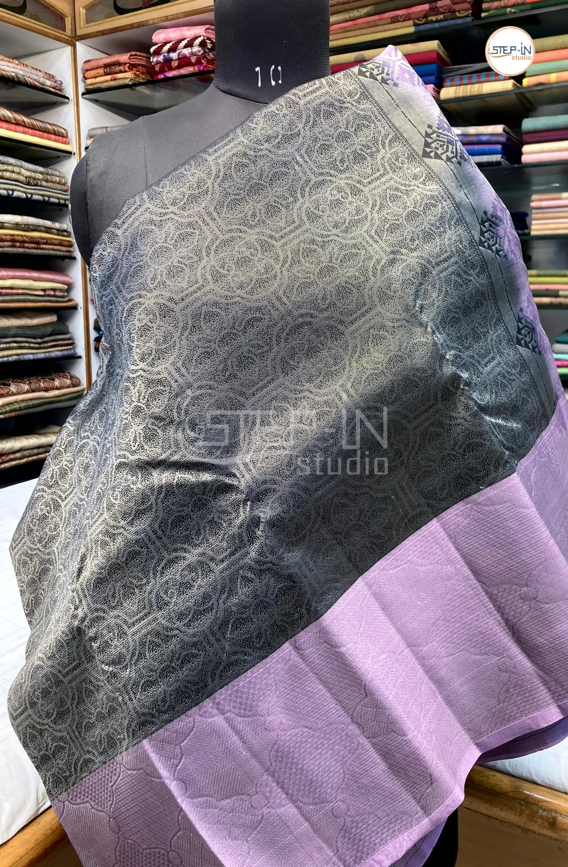 Geometric Design Soft Silk Saree With Contrast Boluse and Pallu - Black & Lavender