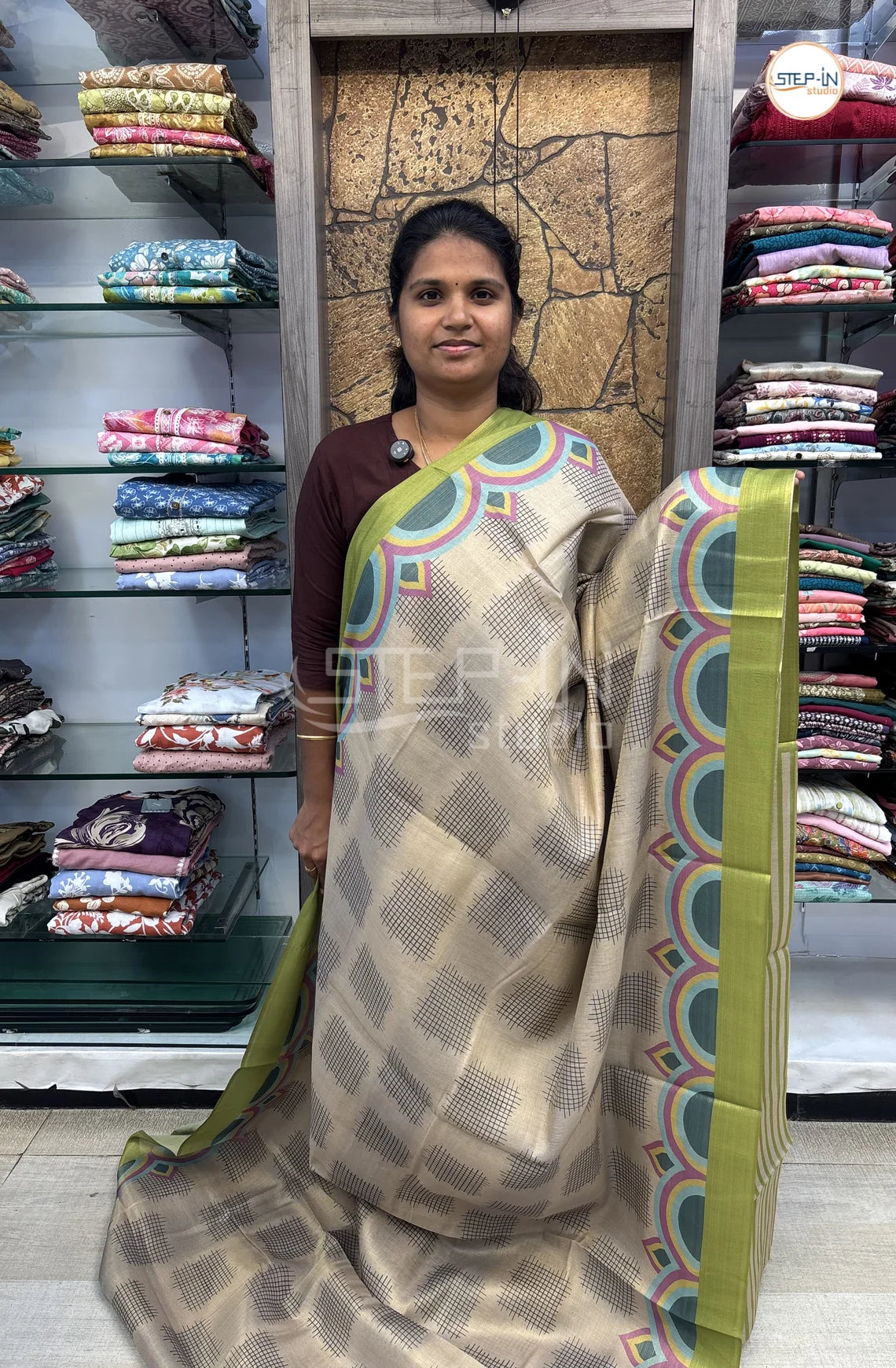 Geometric Printed Soft Linen Saree-Green