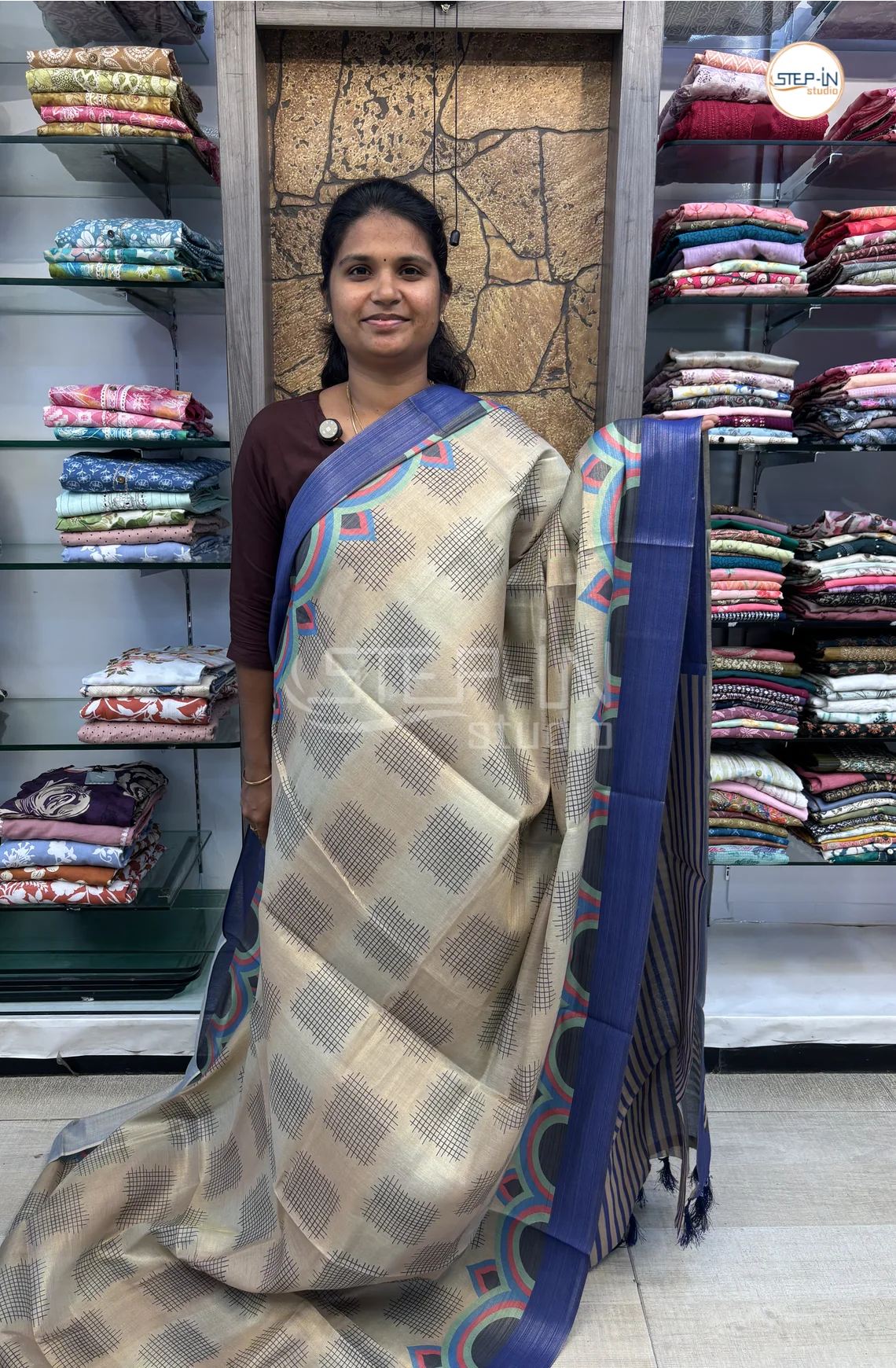 Geometric Printed Soft Linen Saree-NavyBlue