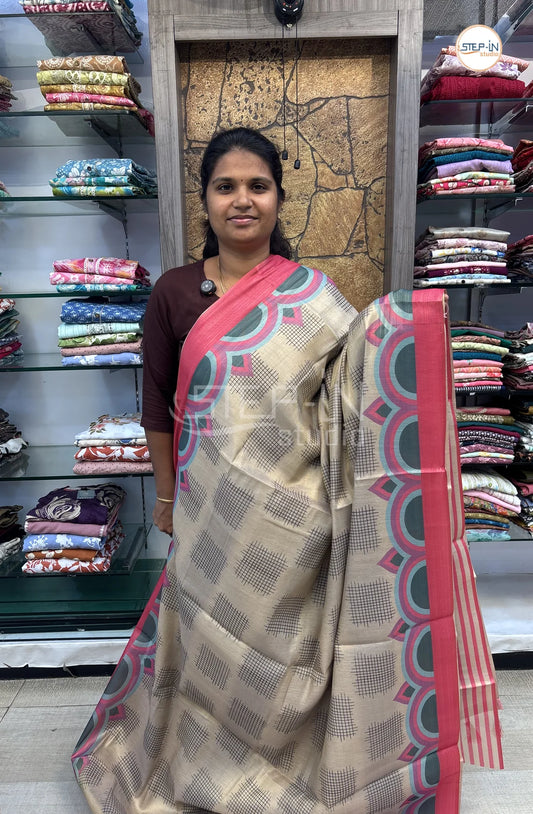 Geometric Printed Soft Linen Saree-Pink