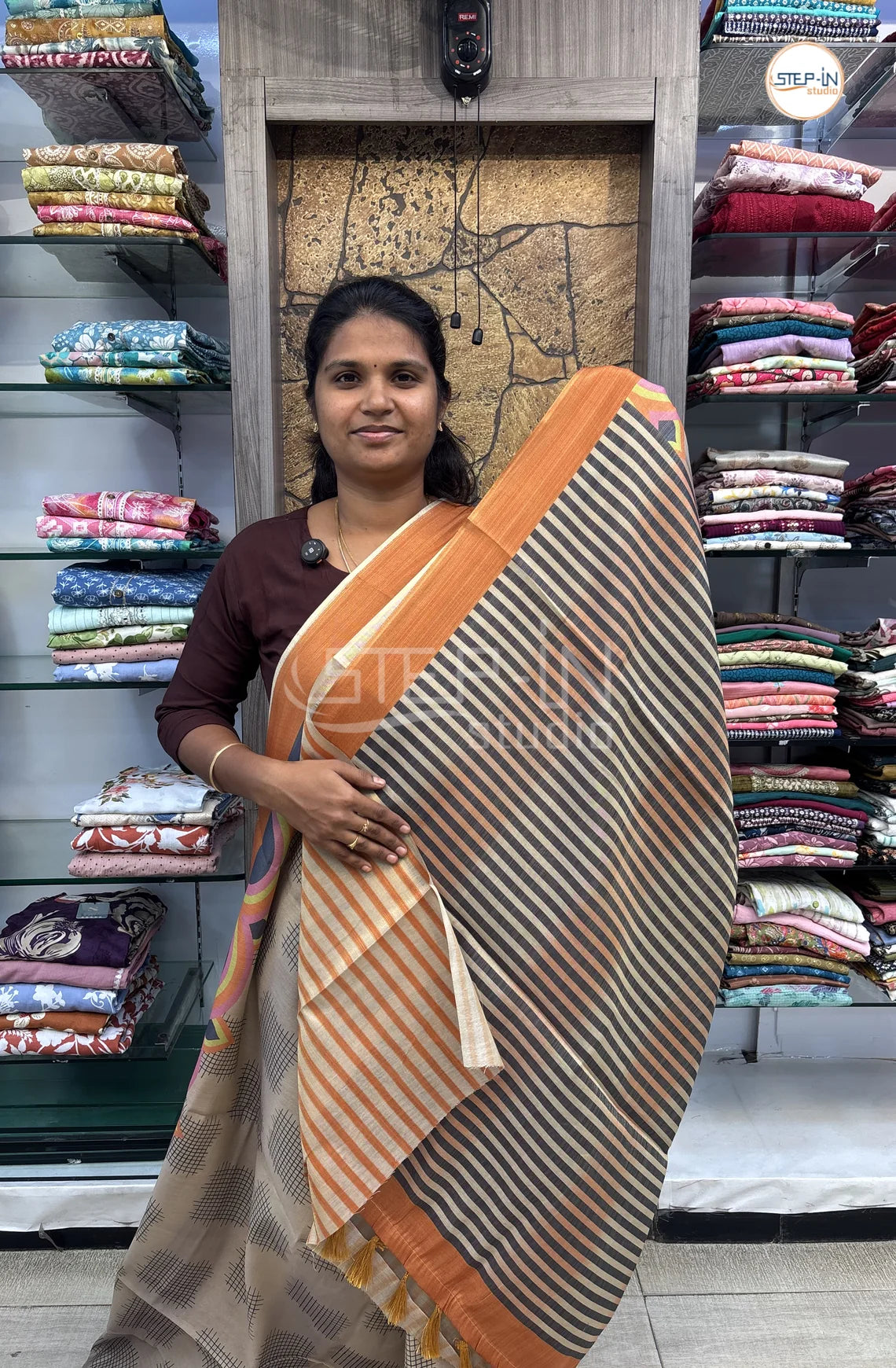 Geometric Printed Soft Linen Saree-Orange