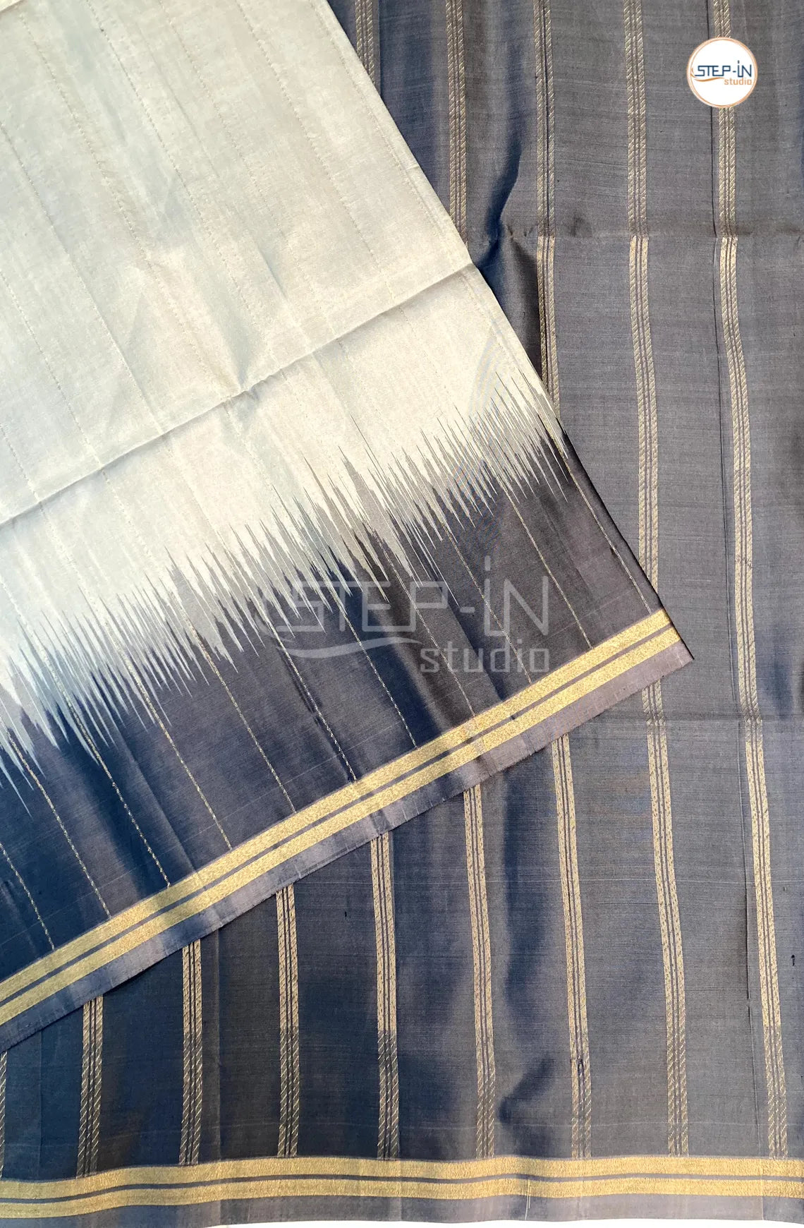 Zari Lines Design Soft Silk Saree With Contrast Boluse and Pallu- Grey & Black
