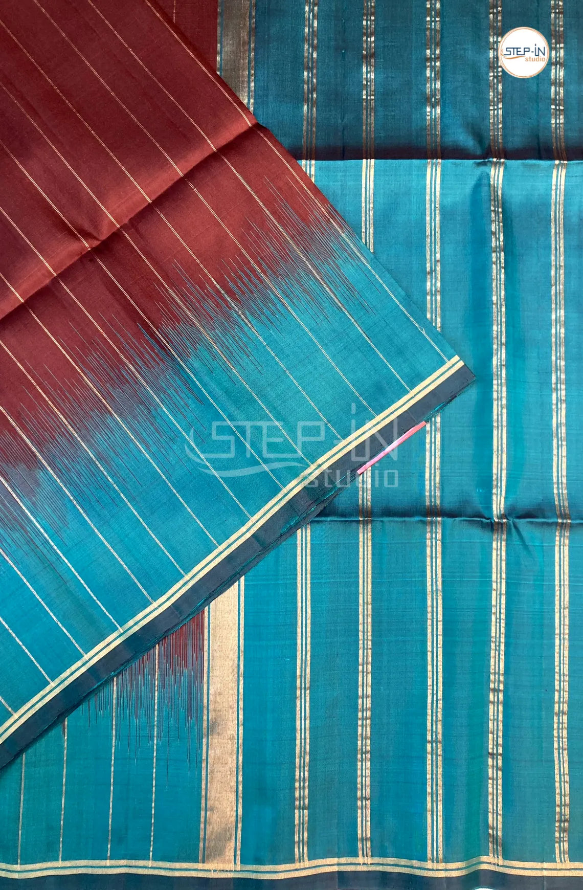 Gold Zari Lines Design Soft Silk Saree With Contrast Boluse and Pallu- Maroon & Green