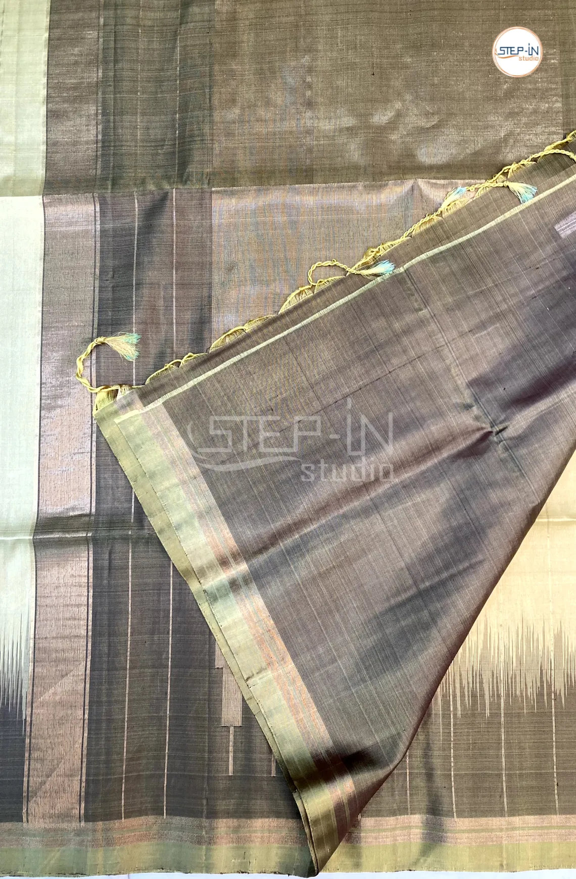 Zari Lines Design Soft Silk Saree With Contrast Boluse and Pallu- Pastel Green & Black