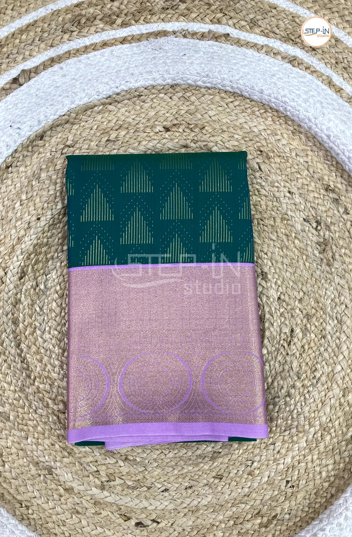 Green Semi Kanchi Silk Saree With Lavender Contrast Zari Border