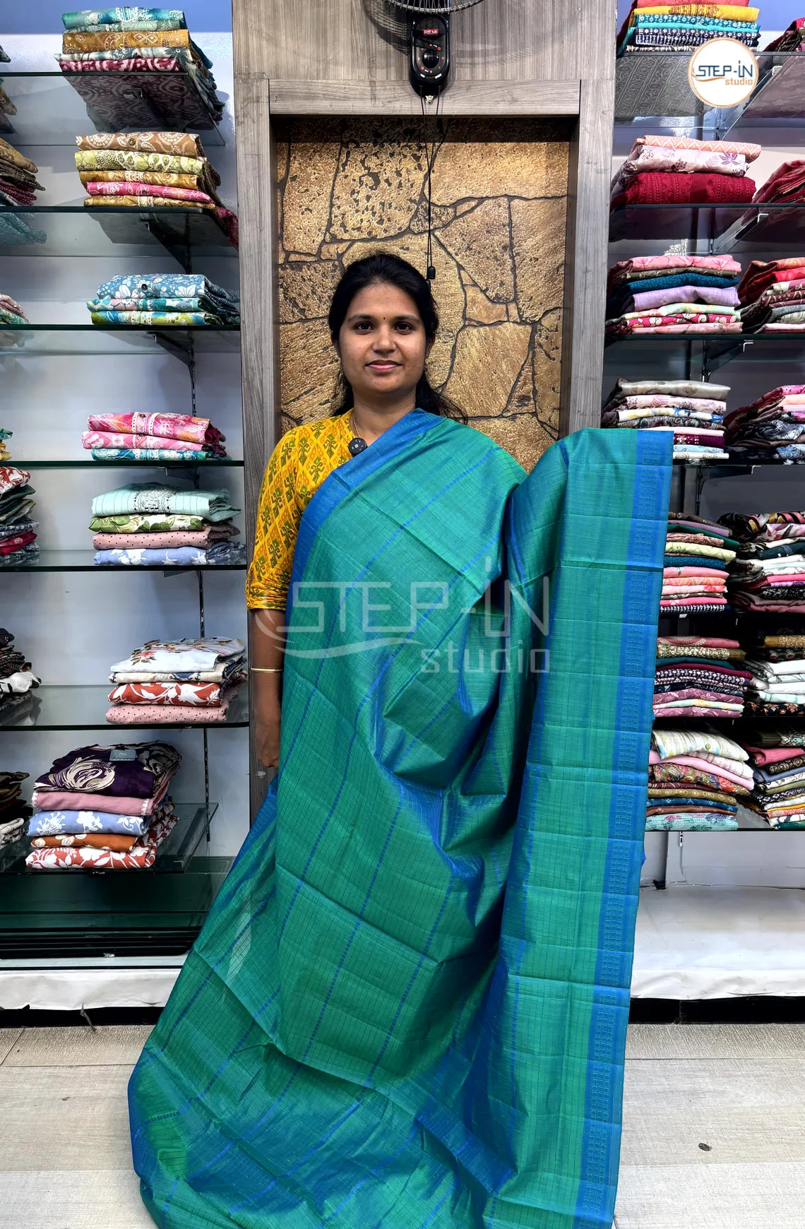 Light Weight  Uppada Silk Saree With Self Blouse & Pallu - Aqua Green