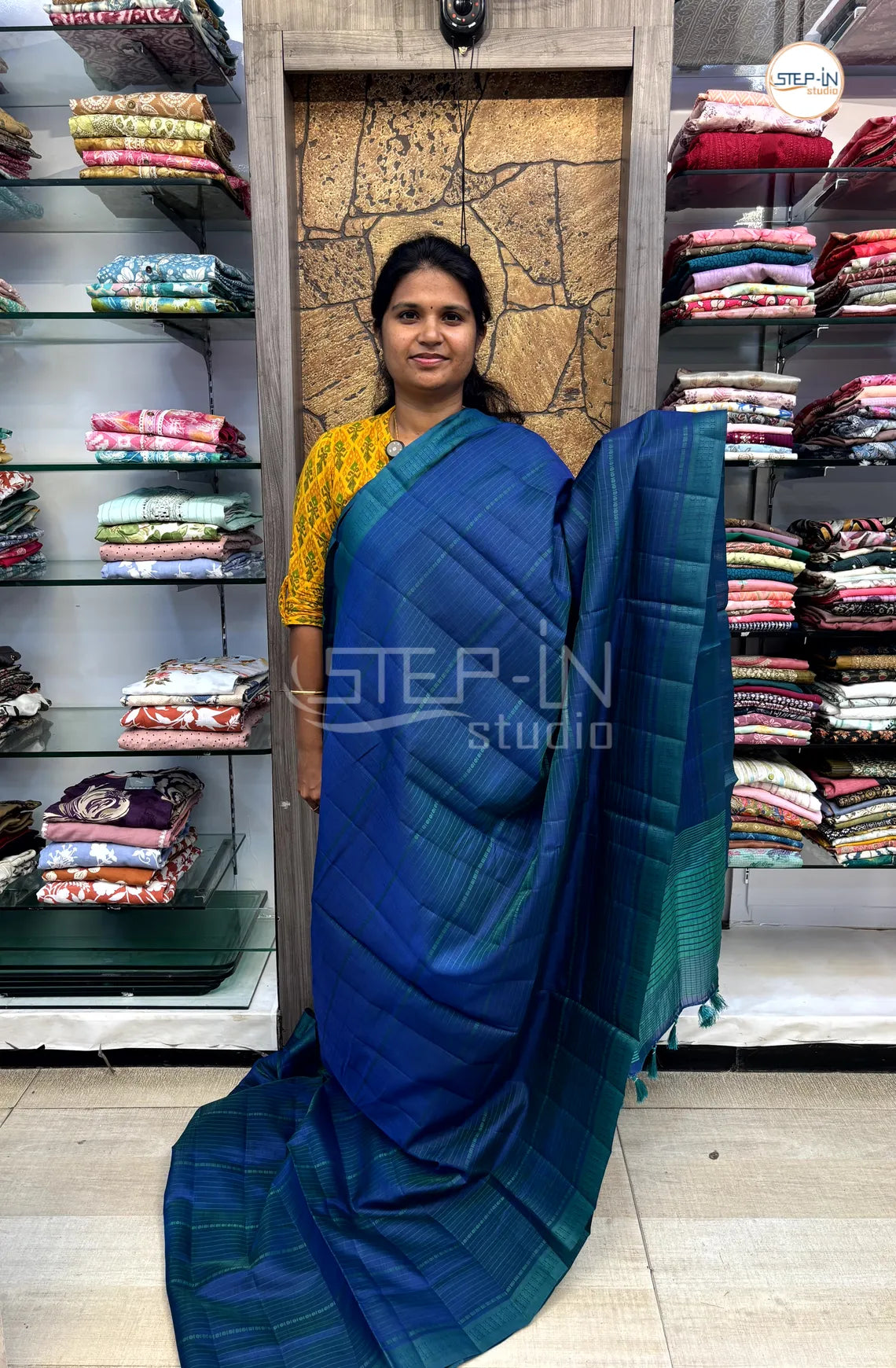 Light Weight  Uppada Silk Saree With Self Blouse & Pallu - Blue