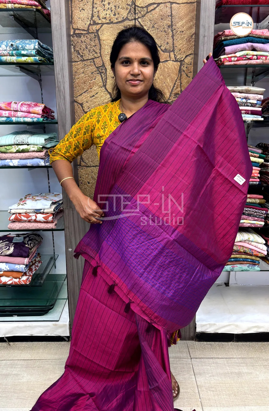 Light Weight  Uppada Silk Saree With Self Blouse & Pallu - Magenta Pink