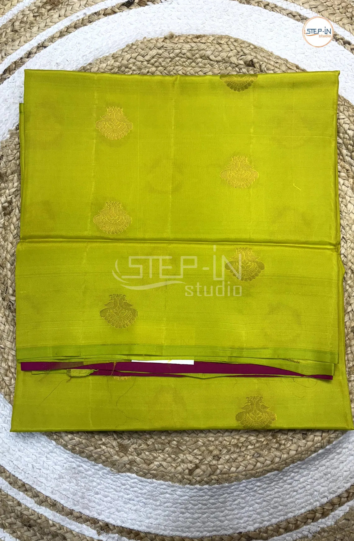 Lime Green & Dark Pink Floral Flower Design Soft Silk Saree With Contrast Blouse and Plain Border & Jaal Design Pallu
