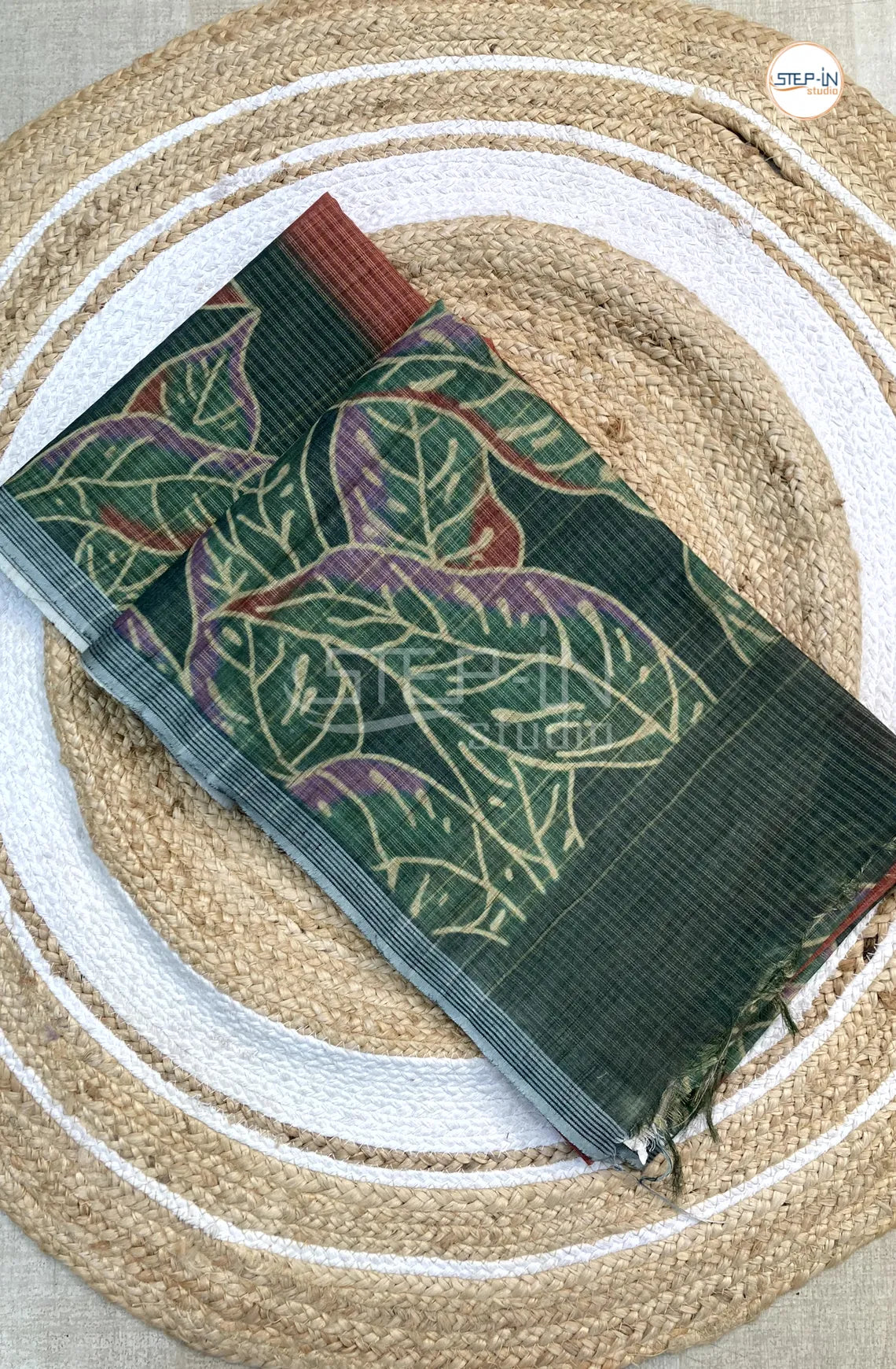 Linen Cotton With Floral Printed Saree- Red & Green