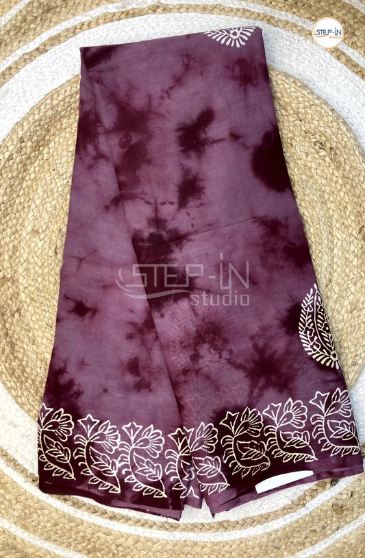 Mul Cotton Saree With Batik Printed - Maroon