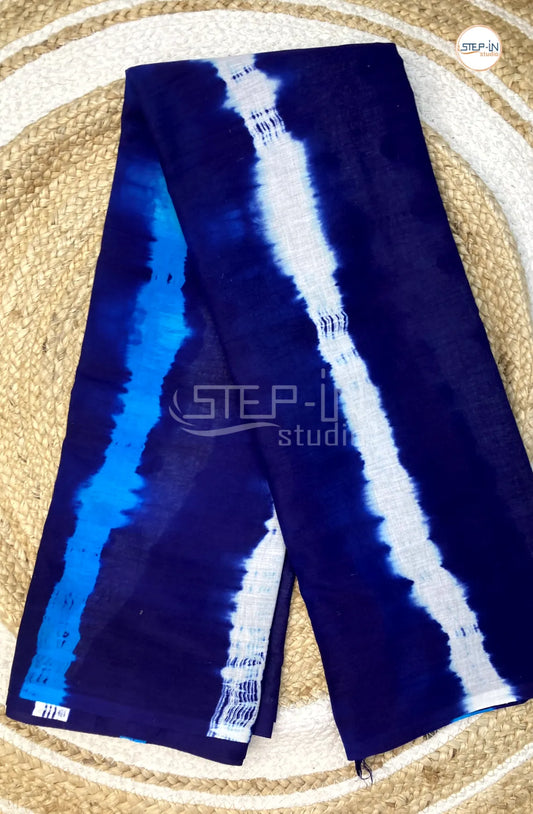 Mul Cotton Saree With Batik Printed - Navy Blue