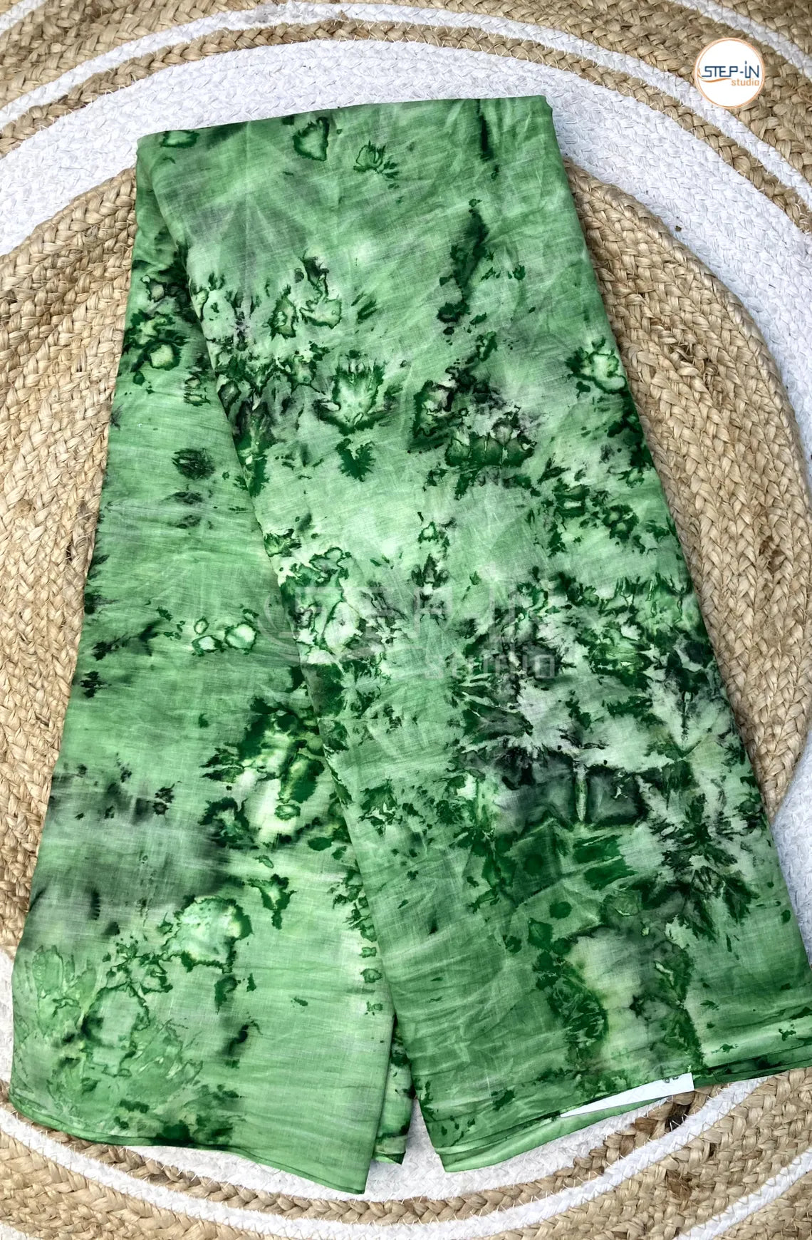 Mul Cotton Saree With Marble Printed - Green & Dark Green