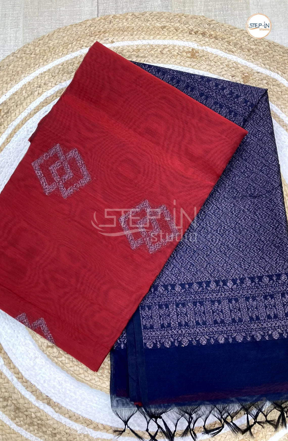 Neem Zari Silk Cotton Saree - Red With Blue