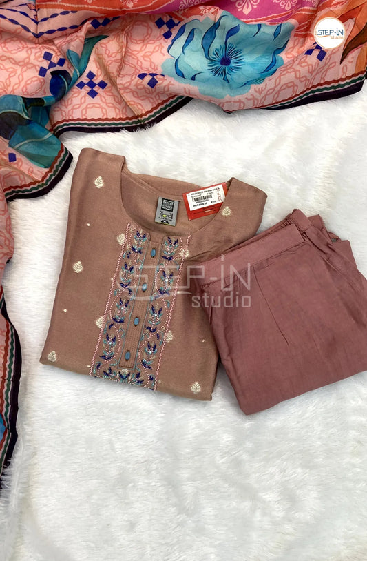 Paisley Embroiderd and Stone Work Tissu Kurta With Straight pant & Contrast Digital Print Dupatta-Antique Mauve Pink