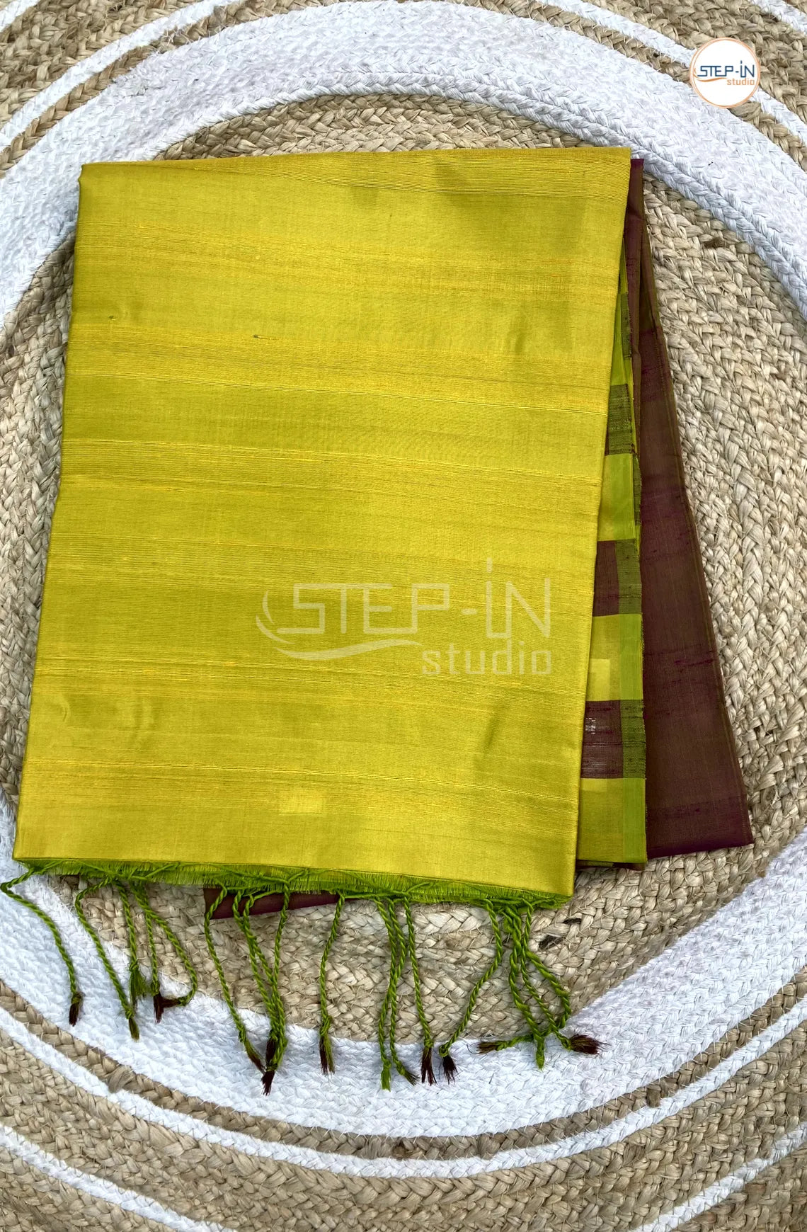 Plain Raw Soft Silk Saree With Contrast Boluse and Pallu - Yellow & Maroon