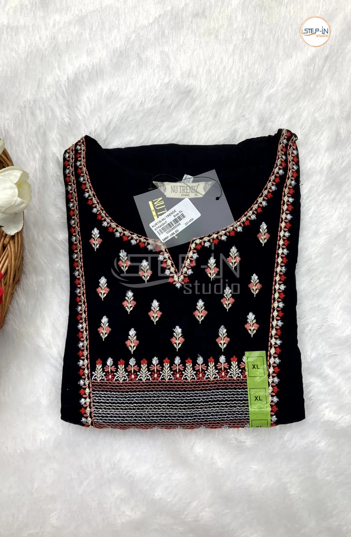 Plan Neck Design Cotton Top - Black & Silver