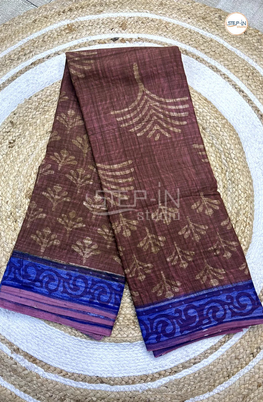 Pure Choco Brown Color Soft Cotton Saree With Flower Print & African Design Contrast Border and Self Blouse
