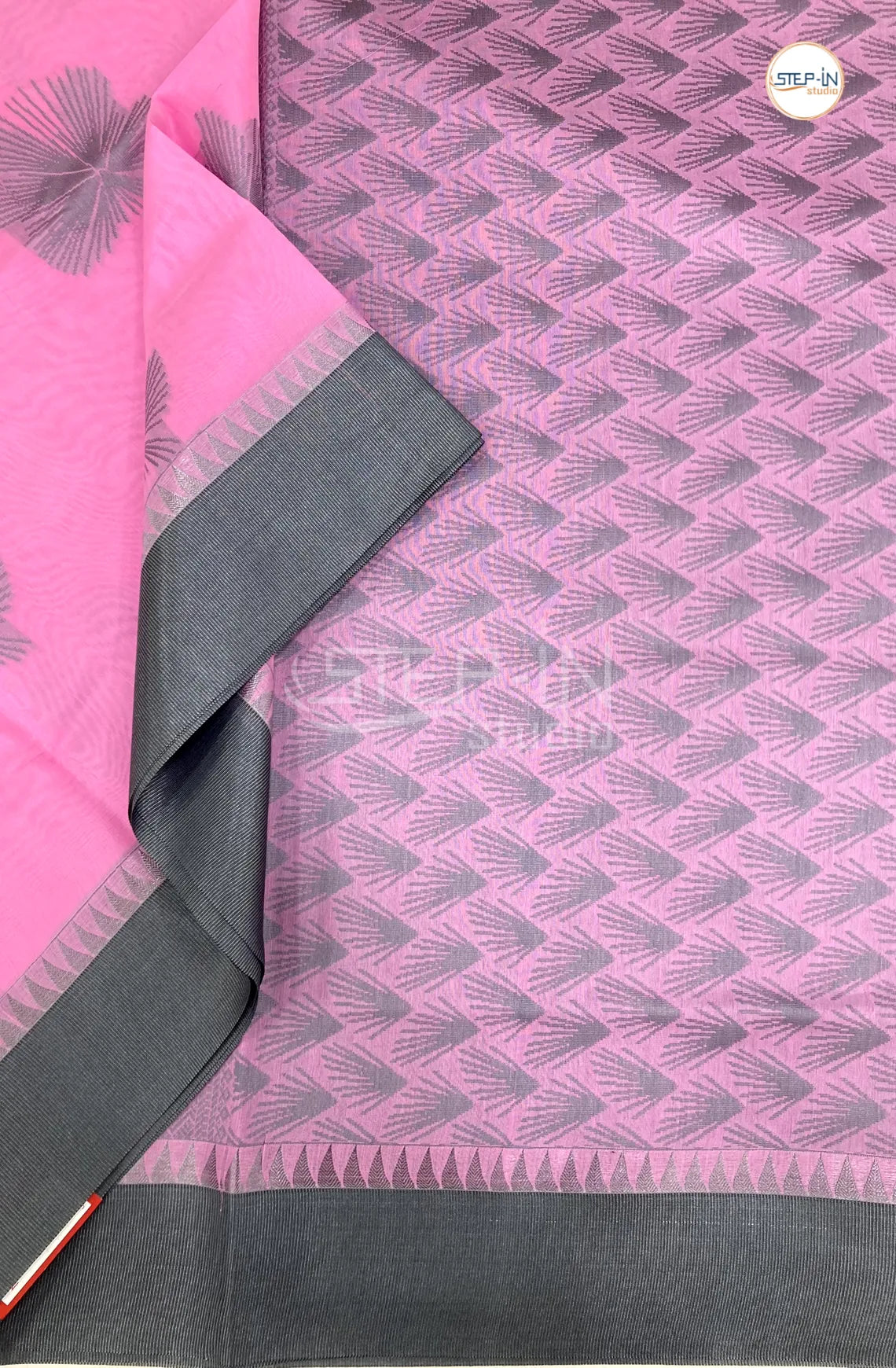 Pure Silk Cotton Saree With Elegant Silver Border - Pink & Grey