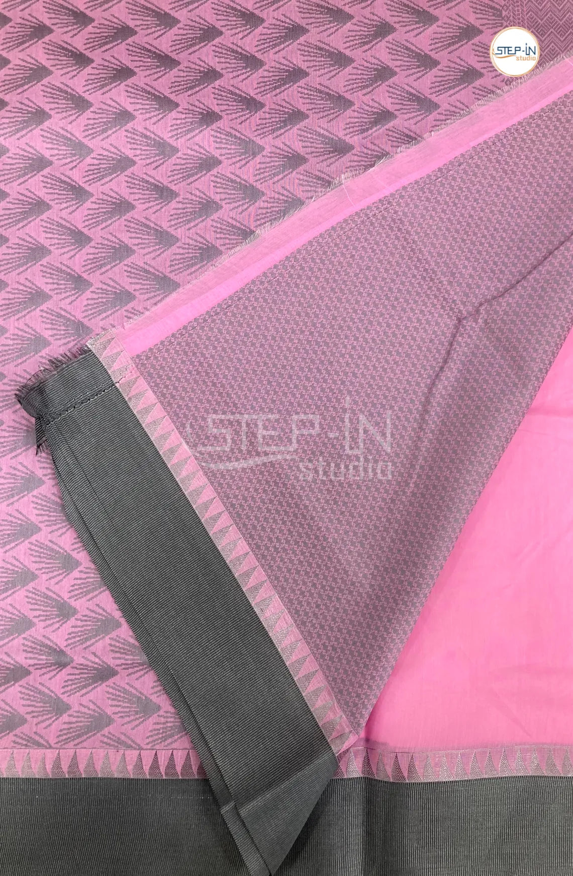 Pure Silk Cotton Saree With Elegant Silver Border - Pink & Grey